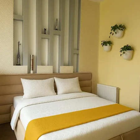 Beat Lux-top Center-walk To Major Attractions شقة